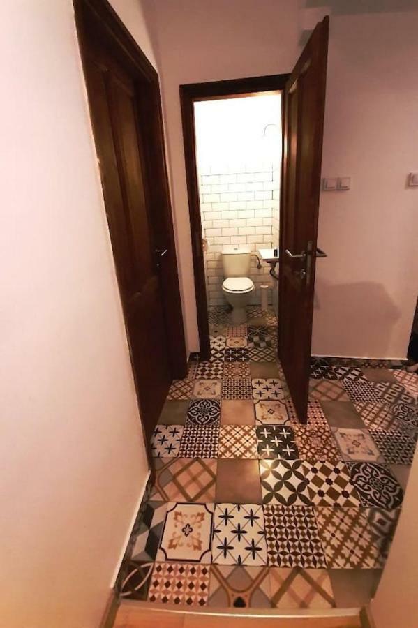 2 Bedroom Apartment Near Heroes Square Budapest Ngoại thất bức ảnh