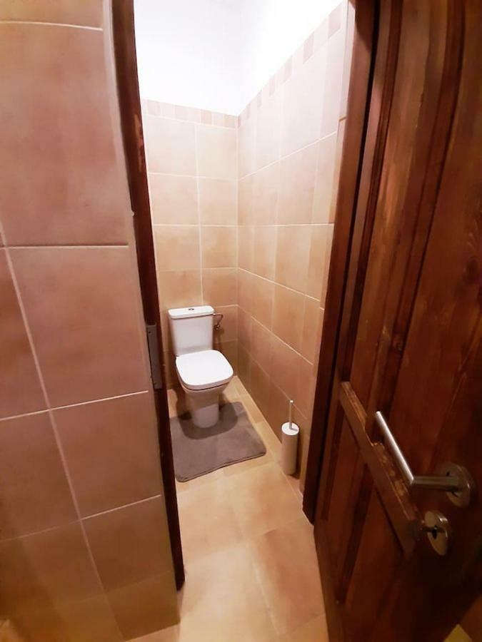 2 Bedroom Apartment Near Heroes Square Budapest Ngoại thất bức ảnh