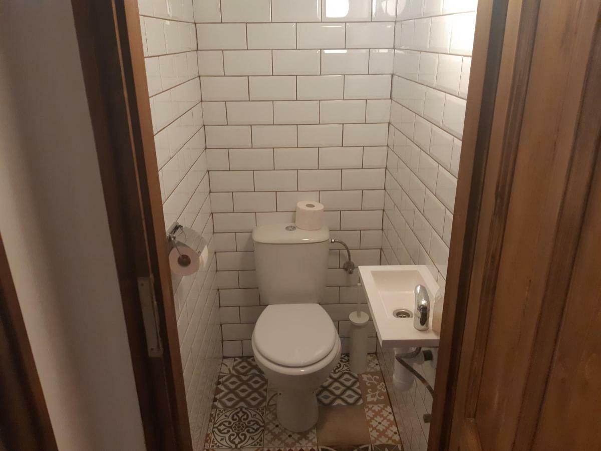 2 Bedroom Apartment Near Heroes Square Budapest Ngoại thất bức ảnh